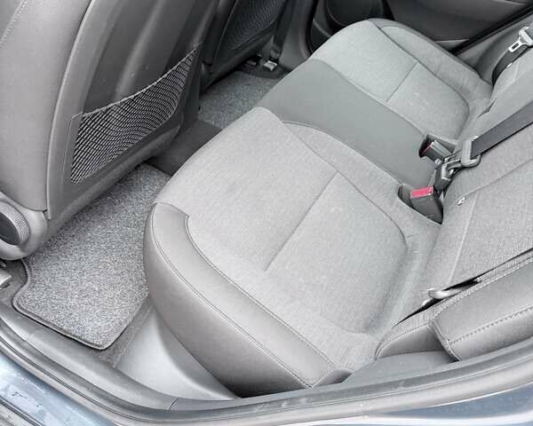 Синий Хендай Kona Electric, объемом двигателя 0 л и пробегом 60 тыс. км за 16300 $, фото 16 на Automoto.ua