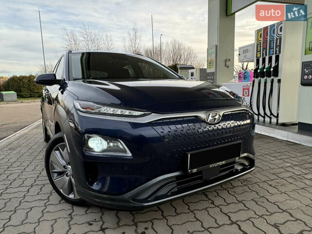 Синий Хендай Kona Electric, объемом двигателя 0 л и пробегом 65 тыс. км за 18500 $, фото 8 на Automoto.ua