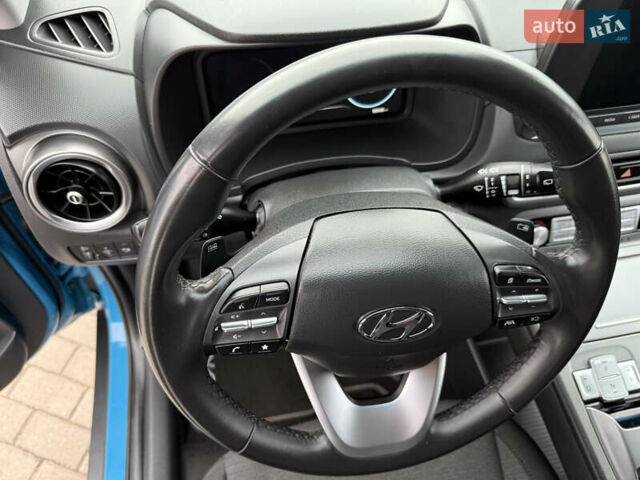 Синий Хендай Kona Electric, объемом двигателя 0 л и пробегом 50 тыс. км за 16500 $, фото 12 на Automoto.ua