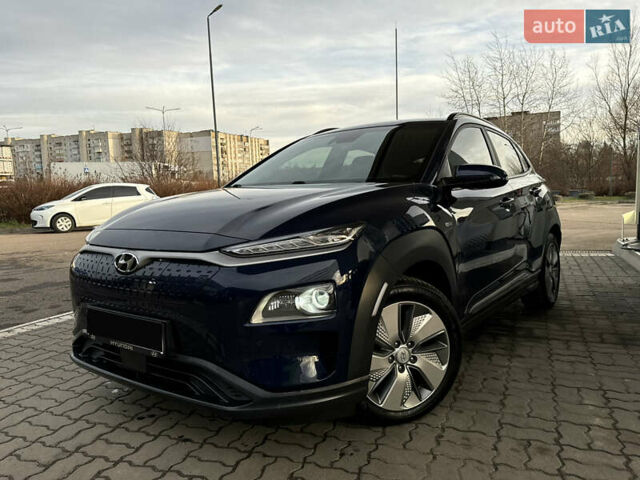 Синий Хендай Kona Electric, объемом двигателя 0 л и пробегом 65 тыс. км за 18500 $, фото 28 на Automoto.ua