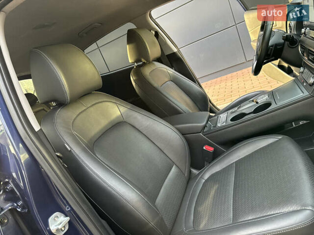 Синий Хендай Kona Electric, объемом двигателя 0 л и пробегом 65 тыс. км за 18500 $, фото 98 на Automoto.ua