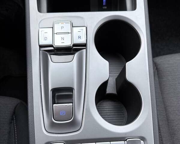 Синий Хендай Kona Electric, объемом двигателя 0 л и пробегом 60 тыс. км за 16300 $, фото 22 на Automoto.ua