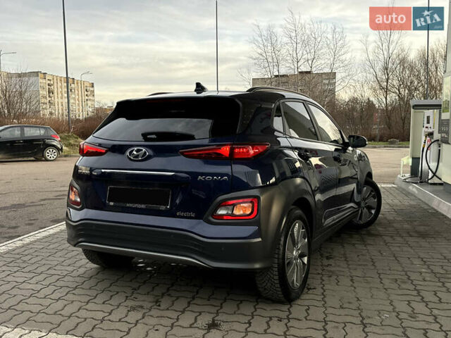 Синий Хендай Kona Electric, объемом двигателя 0 л и пробегом 65 тыс. км за 18500 $, фото 58 на Automoto.ua
