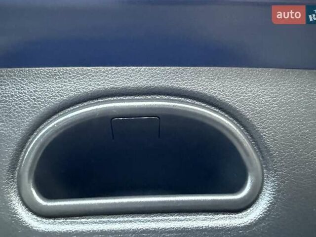 Синій Хендай Kona Electric, об'ємом двигуна 0 л та пробігом 74 тис. км за 16950 $, фото 94 на Automoto.ua