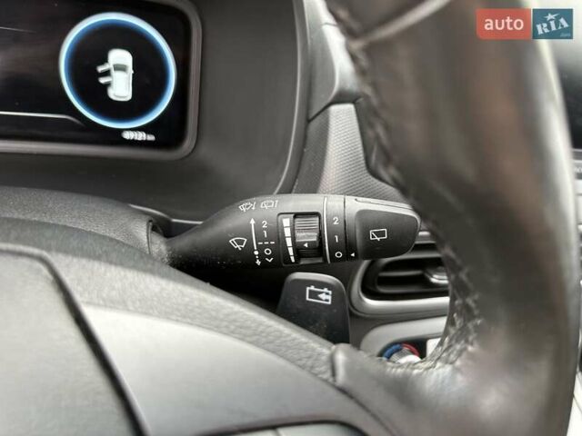 Синий Хендай Kona Electric, объемом двигателя 0 л и пробегом 49 тыс. км за 19950 $, фото 112 на Automoto.ua