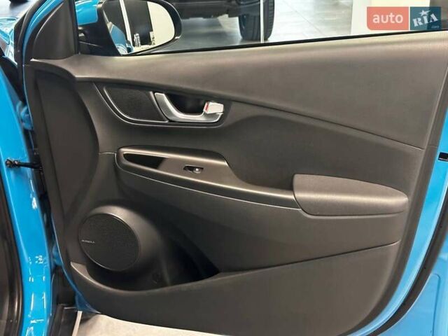 Синий Хендай Kona Electric, объемом двигателя 0 л и пробегом 31 тыс. км за 17700 $, фото 32 на Automoto.ua