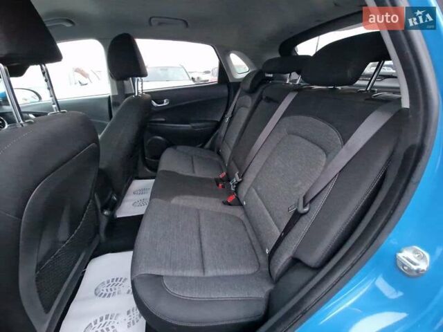 Синий Хендай Kona Electric, объемом двигателя 0 л и пробегом 95 тыс. км за 16600 $, фото 38 на Automoto.ua