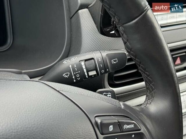 Синий Хендай Kona Electric, объемом двигателя 0 л и пробегом 84 тыс. км за 17900 $, фото 19 на Automoto.ua