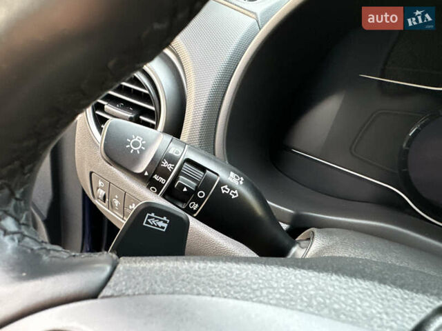 Синий Хендай Kona Electric, объемом двигателя 0 л и пробегом 65 тыс. км за 18500 $, фото 80 на Automoto.ua