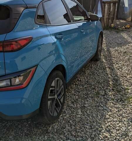 Синій Хендай Kona Electric, об'ємом двигуна 0 л та пробігом 30 тис. км за 19200 $, фото 2 на Automoto.ua