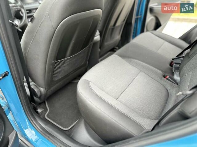 Синий Хендай Kona Electric, объемом двигателя 0 л и пробегом 49 тыс. км за 19950 $, фото 128 на Automoto.ua