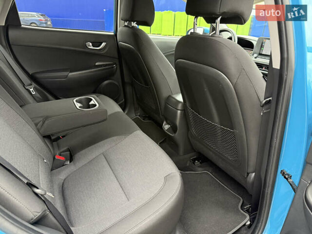 Синий Хендай Kona Electric, объемом двигателя 0 л и пробегом 50 тыс. км за 16500 $, фото 28 на Automoto.ua