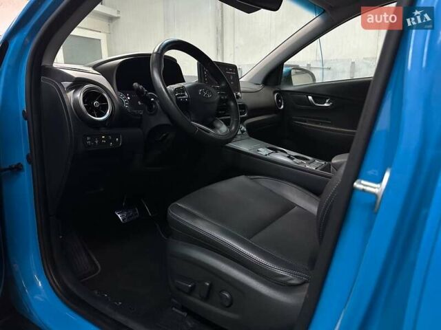 Синій Хендай Kona Electric, об'ємом двигуна 0 л та пробігом 69 тис. км за 22900 $, фото 35 на Automoto.ua