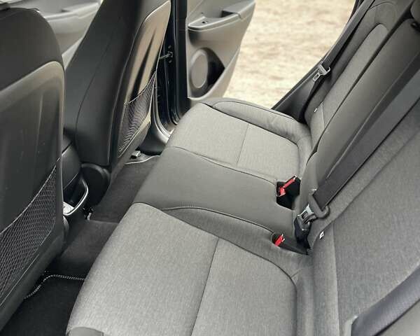 Синий Хендай Kona Electric, объемом двигателя 0 л и пробегом 40 тыс. км за 16800 $, фото 44 на Automoto.ua