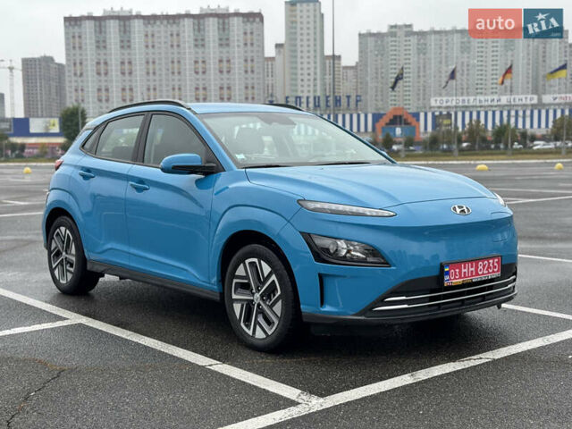 Синий Хендай Kona Electric, объемом двигателя 0 л и пробегом 53 тыс. км за 16700 $, фото 4 на Automoto.ua