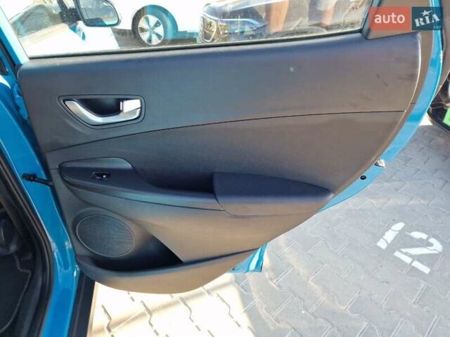 Синій Хендай Kona Electric, об'ємом двигуна 0 л та пробігом 49 тис. км за 16900 $, фото 38 на Automoto.ua