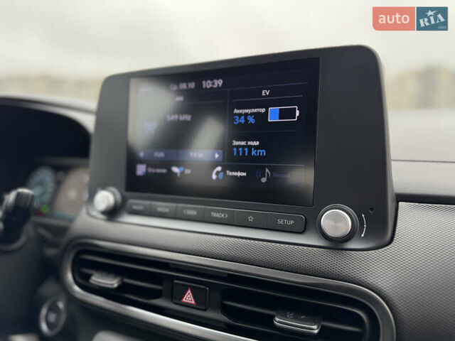 Синий Хендай Kona Electric, объемом двигателя 0 л и пробегом 53 тыс. км за 16700 $, фото 29 на Automoto.ua