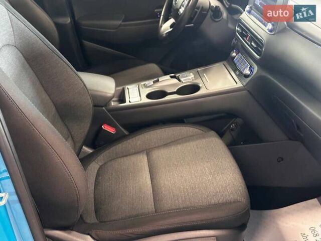 Синий Хендай Kona Electric, объемом двигателя 0 л и пробегом 43 тыс. км за 16100 $, фото 29 на Automoto.ua