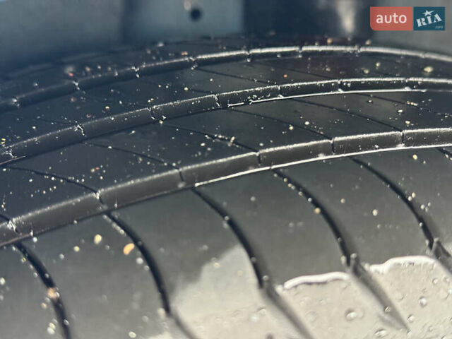 Синий Хендай Kona Electric, объемом двигателя 0 л и пробегом 53 тыс. км за 16700 $, фото 21 на Automoto.ua