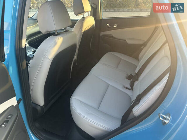 Синий Хендай Kona Electric, объемом двигателя 0 л и пробегом 28 тыс. км за 22990 $, фото 9 на Automoto.ua