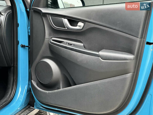 Синій Хендай Kona Electric, об'ємом двигуна 0 л та пробігом 172 тис. км за 17500 $, фото 30 на Automoto.ua