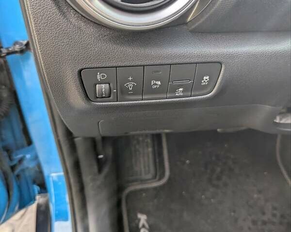 Синий Хендай Kona Electric, объемом двигателя 0 л и пробегом 49 тыс. км за 17333 $, фото 20 на Automoto.ua