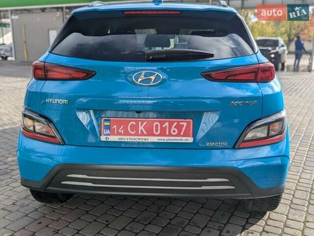 Синий Хендай Kona Electric, объемом двигателя 0 л и пробегом 49 тыс. км за 17333 $, фото 4 на Automoto.ua
