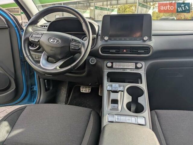 Синий Хендай Kona Electric, объемом двигателя 0 л и пробегом 49 тыс. км за 17333 $, фото 9 на Automoto.ua