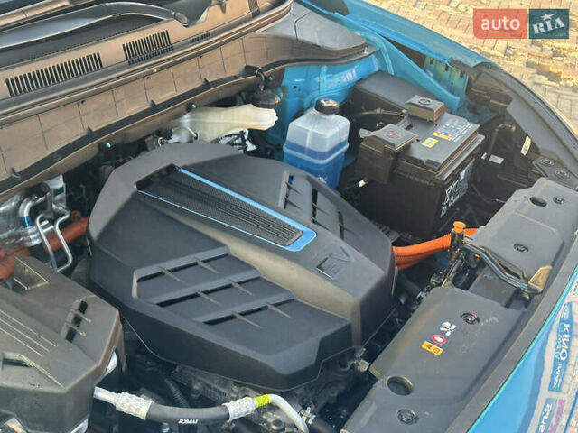Синий Хендай Kona Electric, объемом двигателя 0 л и пробегом 28 тыс. км за 22990 $, фото 7 на Automoto.ua