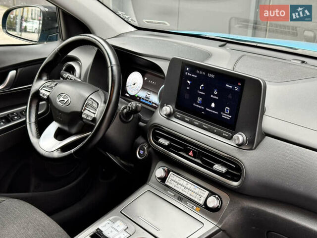 Синій Хендай Kona Electric, об'ємом двигуна 0 л та пробігом 172 тис. км за 17500 $, фото 32 на Automoto.ua