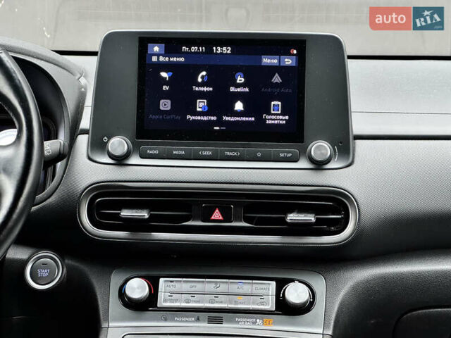 Синій Хендай Kona Electric, об'ємом двигуна 0 л та пробігом 172 тис. км за 17500 $, фото 35 на Automoto.ua