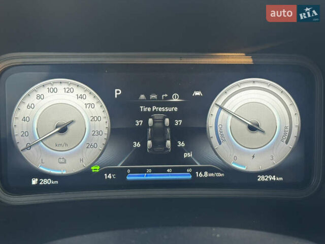 Синий Хендай Kona Electric, объемом двигателя 0 л и пробегом 28 тыс. км за 22990 $, фото 14 на Automoto.ua