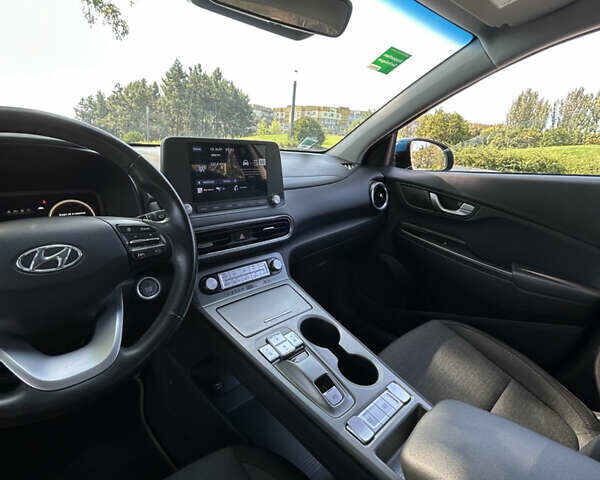 Синій Хендай Kona Electric, об'ємом двигуна 0 л та пробігом 70 тис. км за 16900 $, фото 15 на Automoto.ua