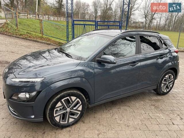 Синий Хендай Kona Electric, объемом двигателя 0 л и пробегом 40 тыс. км за 16800 $, фото 4 на Automoto.ua