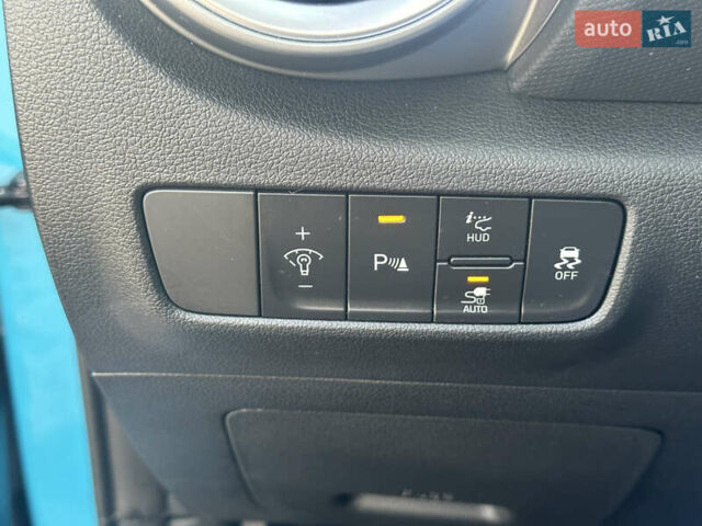 Синий Хендай Kona Electric, объемом двигателя 0 л и пробегом 28 тыс. км за 22990 $, фото 15 на Automoto.ua