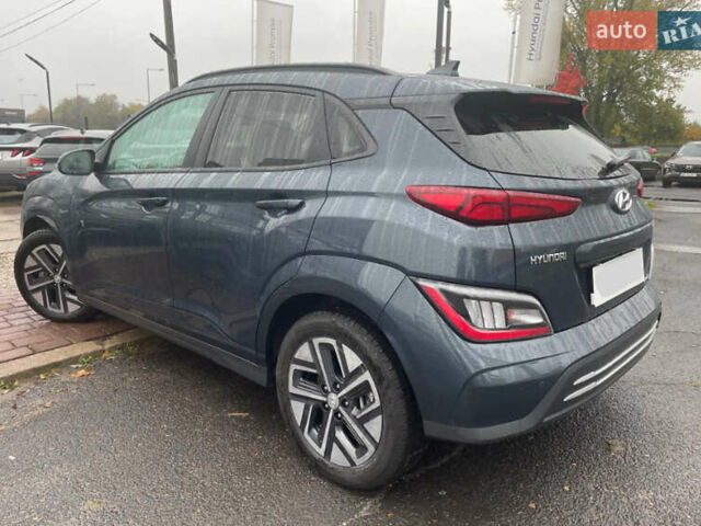 Синий Хендай Kona Electric, объемом двигателя 0 л и пробегом 30 тыс. км за 5000 $, фото 3 на Automoto.ua