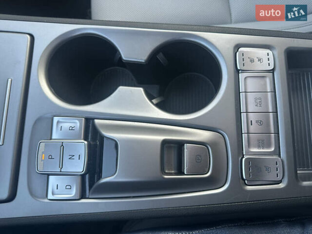 Синий Хендай Kona Electric, объемом двигателя 0 л и пробегом 28 тыс. км за 22990 $, фото 16 на Automoto.ua