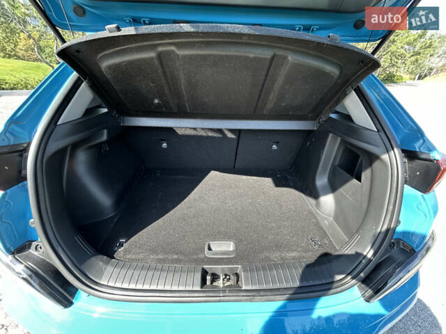 Синій Хендай Kona Electric, об'ємом двигуна 0 л та пробігом 70 тис. км за 16900 $, фото 12 на Automoto.ua