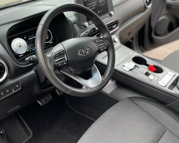 Синий Хендай Kona Electric, объемом двигателя 0 л и пробегом 40 тыс. км за 16800 $, фото 36 на Automoto.ua