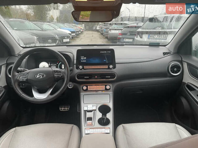 Синий Хендай Kona Electric, объемом двигателя 0 л и пробегом 30 тыс. км за 5000 $, фото 7 на Automoto.ua