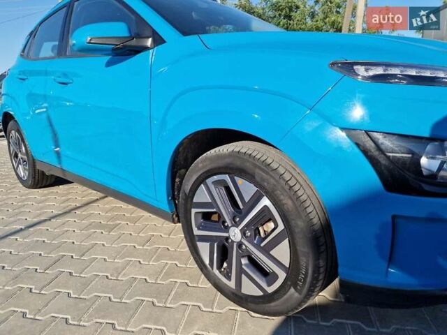 Синій Хендай Kona Electric, об'ємом двигуна 0 л та пробігом 49 тис. км за 16900 $, фото 6 на Automoto.ua