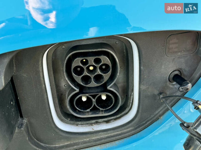 Синий Хендай Kona Electric, объемом двигателя 0 л и пробегом 89 тыс. км за 16999 $, фото 14 на Automoto.ua