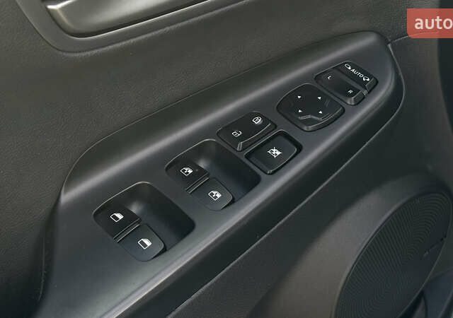 Зеленый Хендай Kona Electric, объемом двигателя 0 л и пробегом 154 тыс. км за 16500 $, фото 35 на Automoto.ua