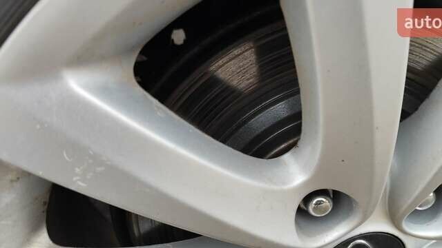 Зеленый Хендай Kona Electric, объемом двигателя 0 л и пробегом 120 тыс. км за 17800 $, фото 21 на Automoto.ua