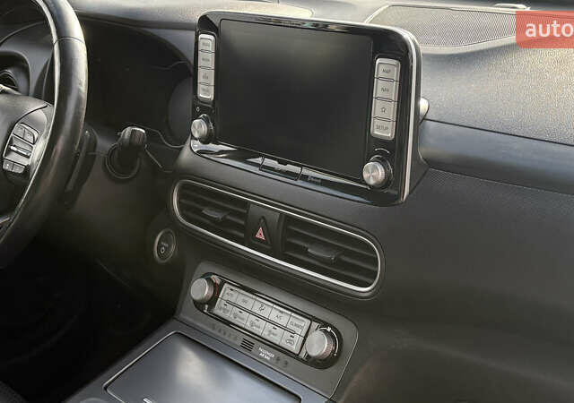 Зеленый Хендай Kona Electric, объемом двигателя 0 л и пробегом 154 тыс. км за 16500 $, фото 31 на Automoto.ua