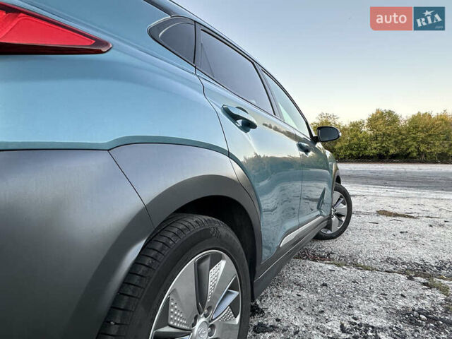 Зелений Хендай Kona Electric, об'ємом двигуна 0 л та пробігом 119 тис. км за 16900 $, фото 22 на Automoto.ua