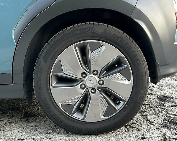 Зелений Хендай Kona Electric, об'ємом двигуна 0 л та пробігом 119 тис. км за 16900 $, фото 40 на Automoto.ua