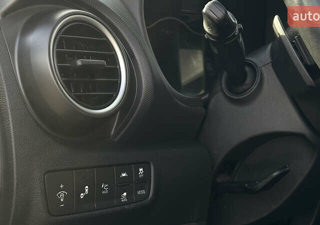 Зеленый Хендай Kona Electric, объемом двигателя 0 л и пробегом 154 тыс. км за 16500 $, фото 34 на Automoto.ua