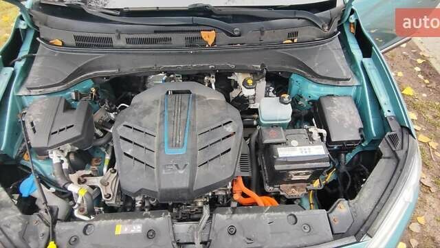 Зеленый Хендай Kona Electric, объемом двигателя 0 л и пробегом 120 тыс. км за 17800 $, фото 28 на Automoto.ua