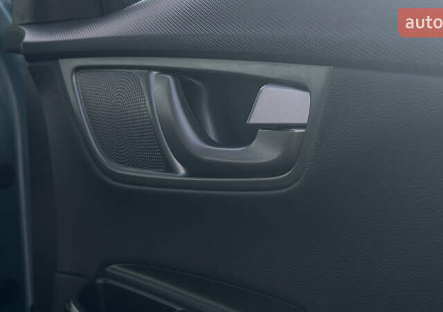 Зеленый Хендай Kona Electric, объемом двигателя 0 л и пробегом 154 тыс. км за 16500 $, фото 27 на Automoto.ua